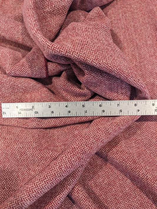 Red/white herringbone wool